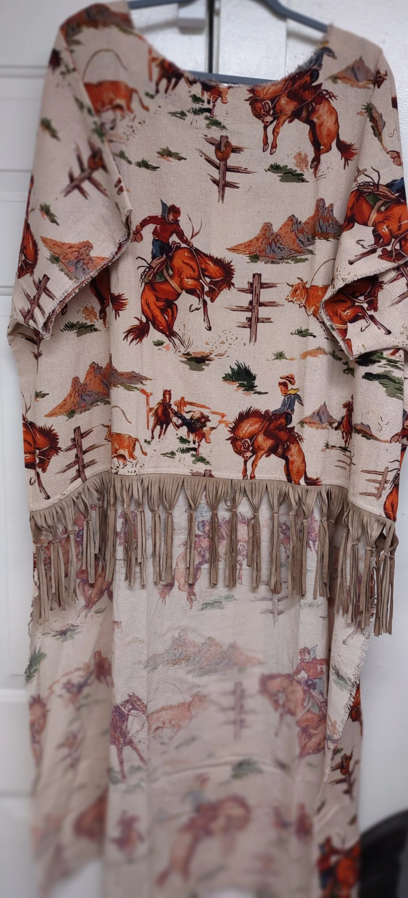 Hi Lo Western Fringe Top