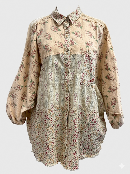 Easel 3/4 Sleeve Blouse