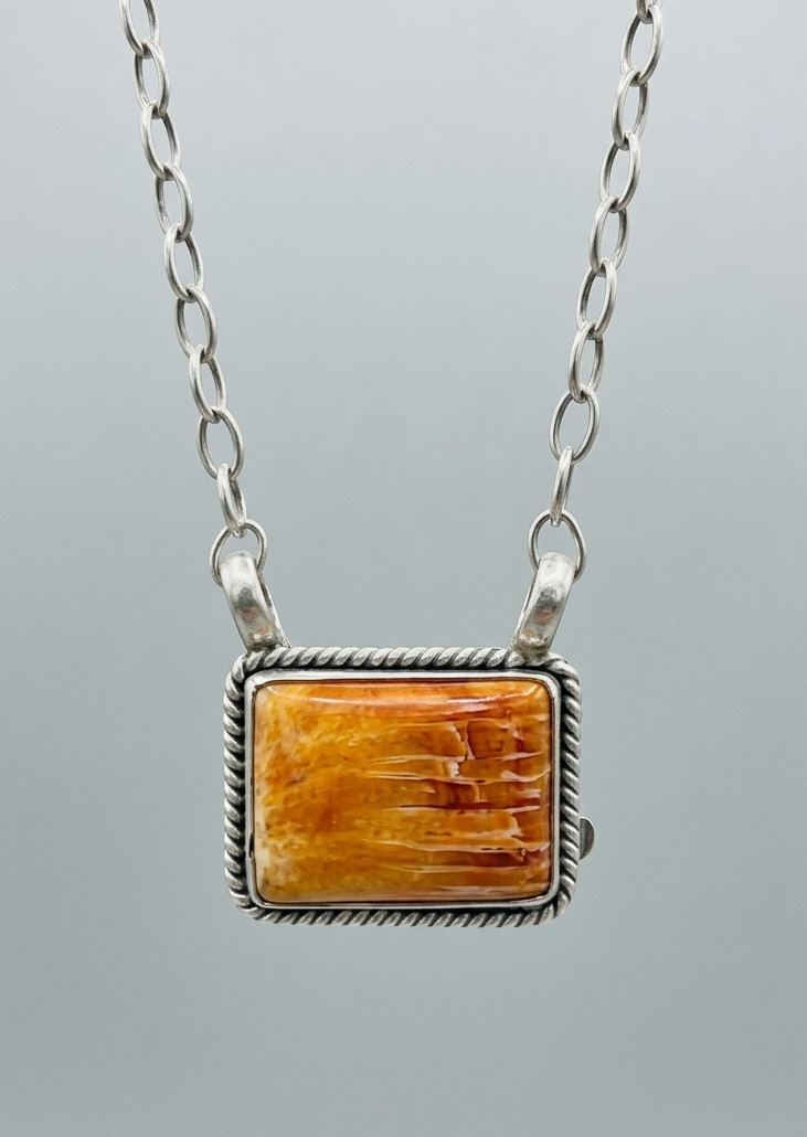 Spiny Oyster Pendant Necklace