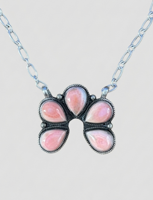 Conch Naja Necklace