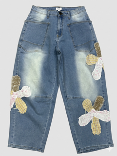 Easel Barrel Jeans with Flowers