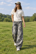 ee:some Camo Barrel Jeans – women's pants